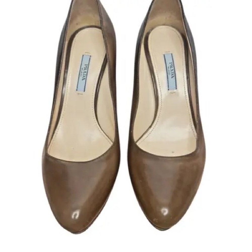 Authentic Prada heels - Picture 8 of 15